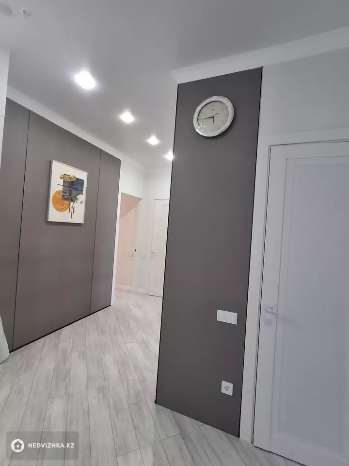 3-комнатная квартира, этаж 11 из 12, 101 м²
