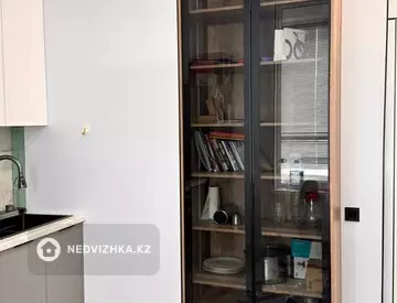 1-комнатная квартира, этаж 3 из 18, 40 м²