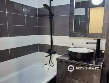 2-комнатная квартира, этаж 1 из 3, 53 м², На длительный срок, миниатюра 11