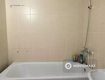 3-комнатная квартира, этаж 3 из 5, 68 м², миниатюра 12