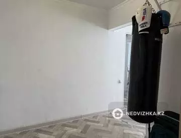 3-комнатная квартира, этаж 3 из 5, 68 м², миниатюра 10