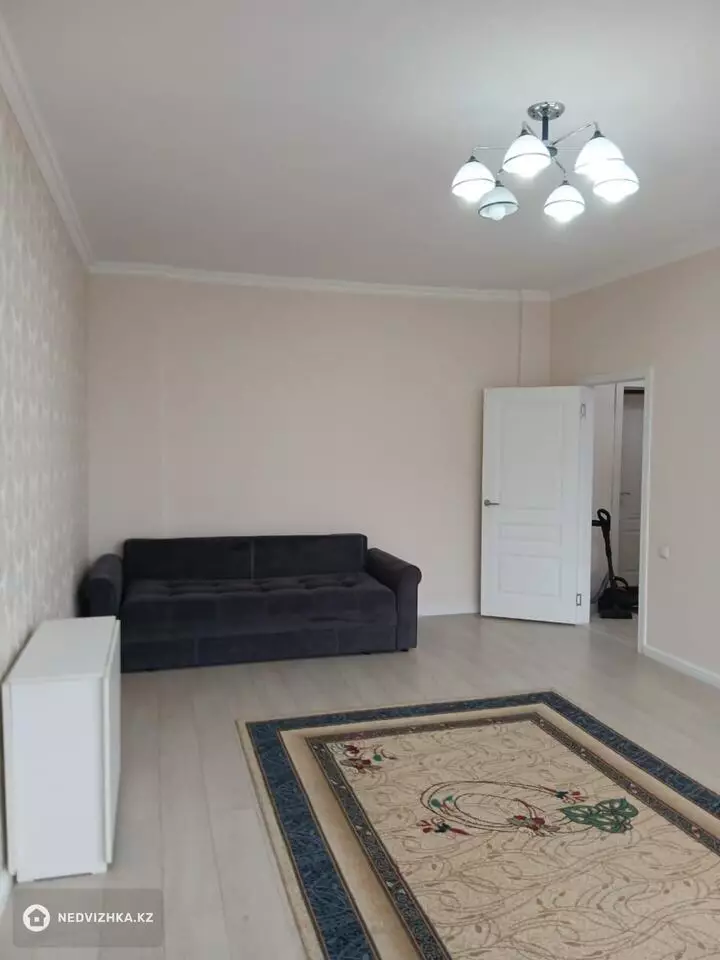 1-комнатная квартира, этаж 2 из 14, 46 м², фотография 4