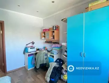 4-комнатная квартира, этаж 8 из 9, 77 м², миниатюра 6