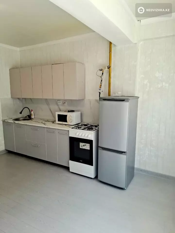 2-комнатная квартира, этаж 2 из 5, 51 м², фотография 5