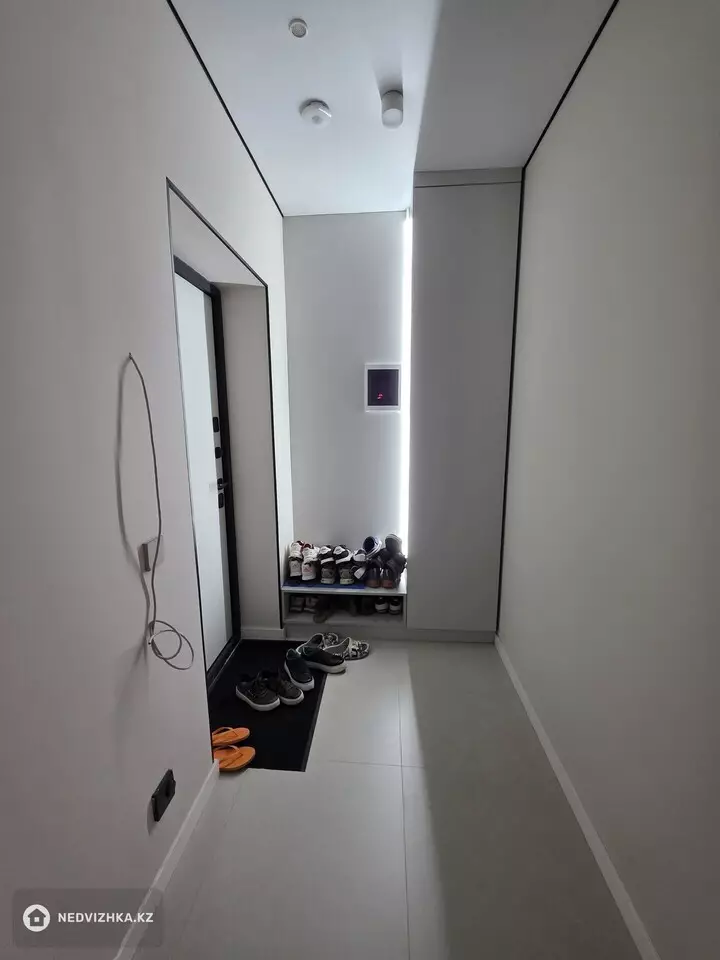 2-комнатная квартира, этаж 3 из 17, 56 м², фотография 4
