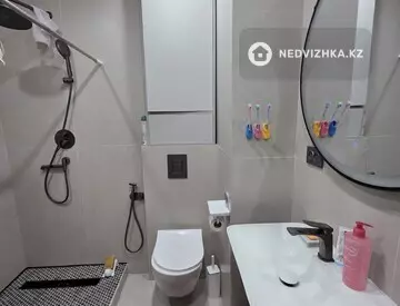 2-комнатная квартира, этаж 3 из 17, 56 м², миниатюра 6