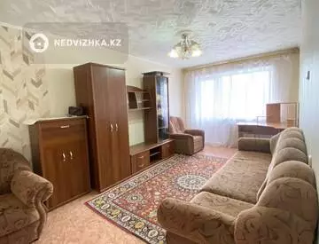 1-комнатная квартира, этаж 5 из 9, 35 м², миниатюра 2