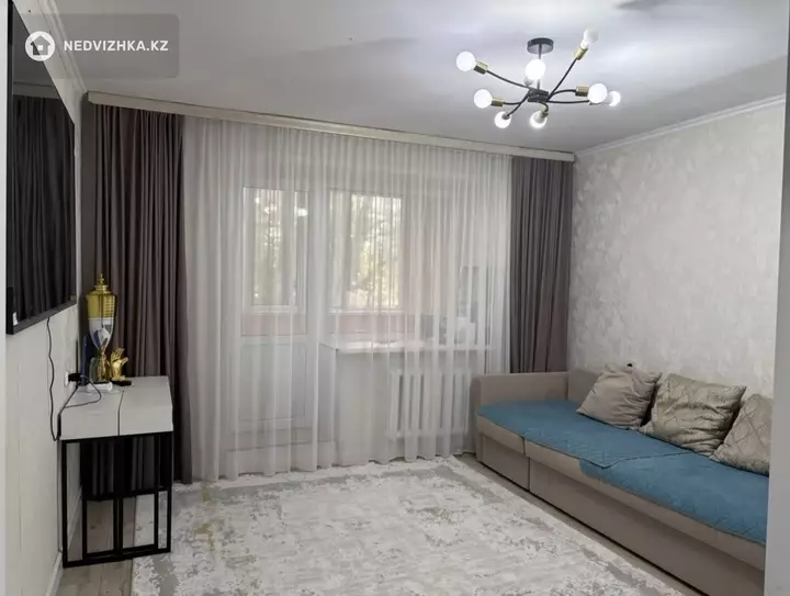 2-комнатная квартира, этаж 1 из 9, 50 м²