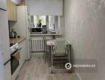 2-комнатная квартира, этаж 1 из 9, 50 м², миниатюра 6