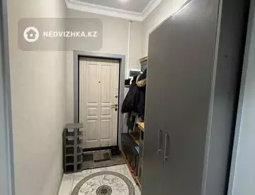 2-комнатная квартира, этаж 2 из 5, 64 м², миниатюра 6