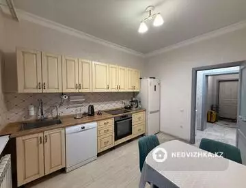 2-комнатная квартира, этаж 2 из 5, 64 м², миниатюра 7