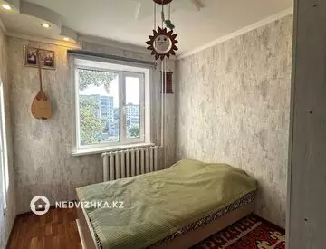 4-комнатная квартира, этаж 6 из 9, 79 м², миниатюра 4