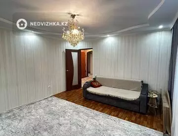 4-комнатная квартира, этаж 6 из 9, 79 м², миниатюра 2