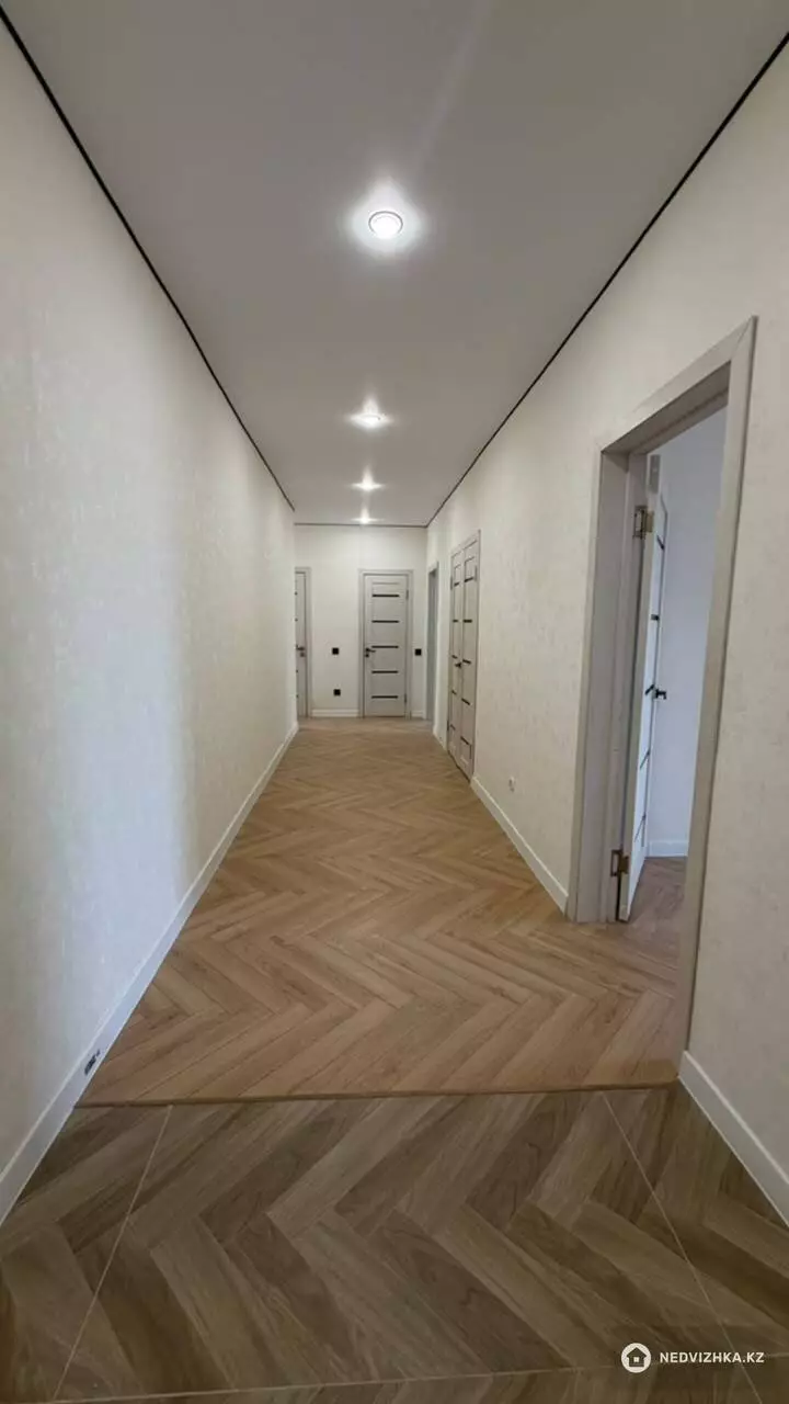 3-комнатная квартира, этаж 16 из 16, 90 м²