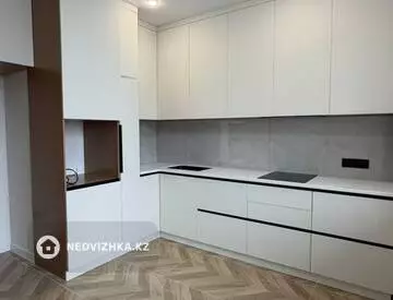 3-бөлмелі пәтер, қабат 16 барлық қабат саны 16, 90 м², 3-нобай