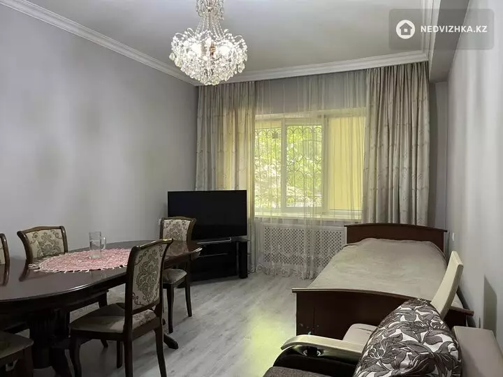 2-комнатная квартира, этаж 1 из 4, 51 м², фотография 3