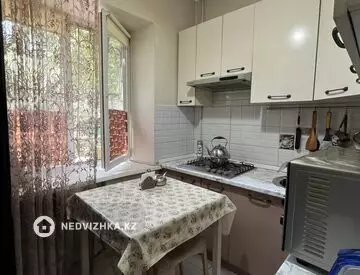 2-комнатная квартира, этаж 1 из 4, 51 м², миниатюра 10