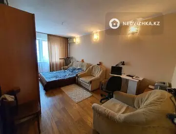 2-комнатная квартира, этаж 4 из 5, 53 м², миниатюра 3