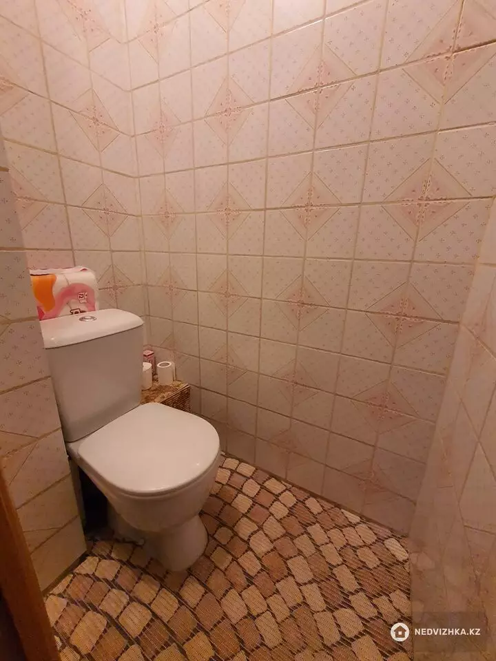 2-комнатная квартира, этаж 4 из 5, 53 м², фотография 5
