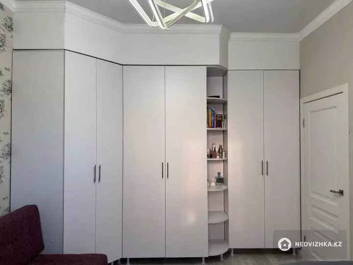3-комнатная квартира, этаж 2 из 4, 86 м², фотография 3