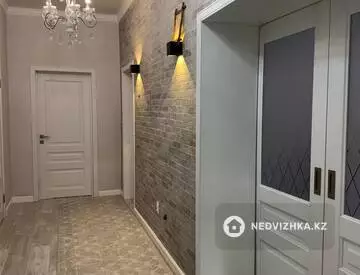 3-комнатная квартира, этаж 2 из 4, 86 м², миниатюра 4