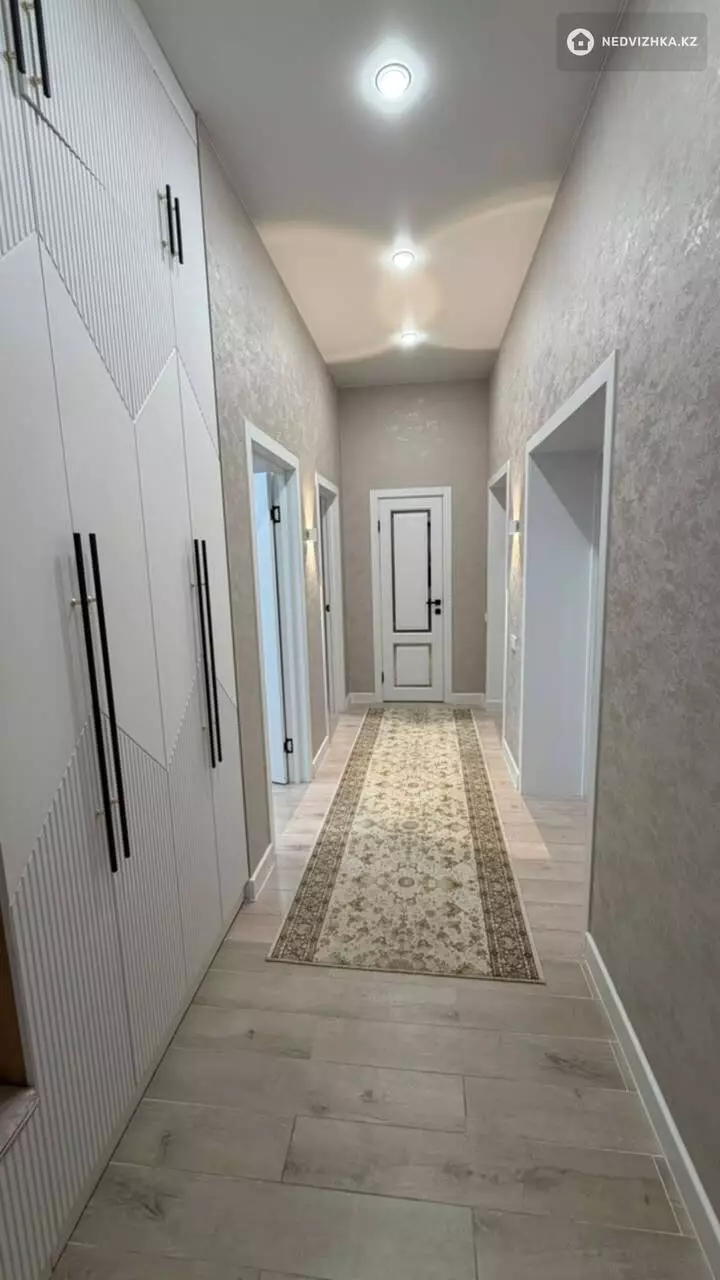 3-комнатная квартира, этаж 1 из 5, 88 м², фотография 2
