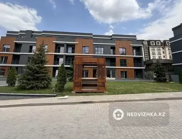 3-комнатная квартира, этаж 1 из 3, 89 м²