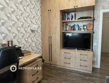 4-комнатная квартира, этаж 6 из 9, 105 м², миниатюра 12