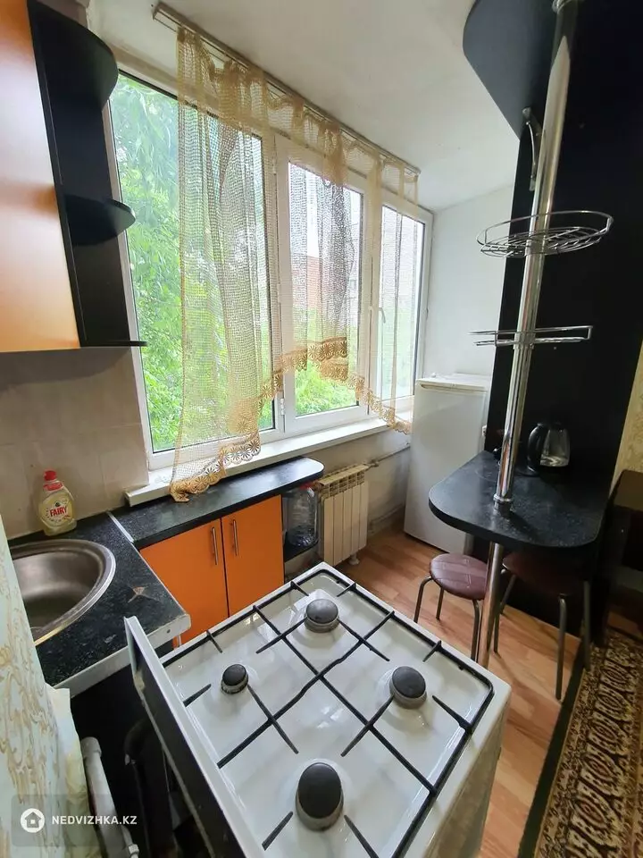 1-комнатная квартира, этаж 3 из 4, 19 м², фотография 4
