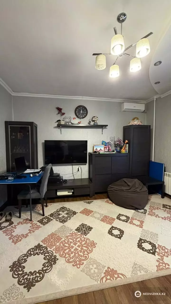 2-комнатная квартира, этаж 2 из 2, 60 м², фотография 3