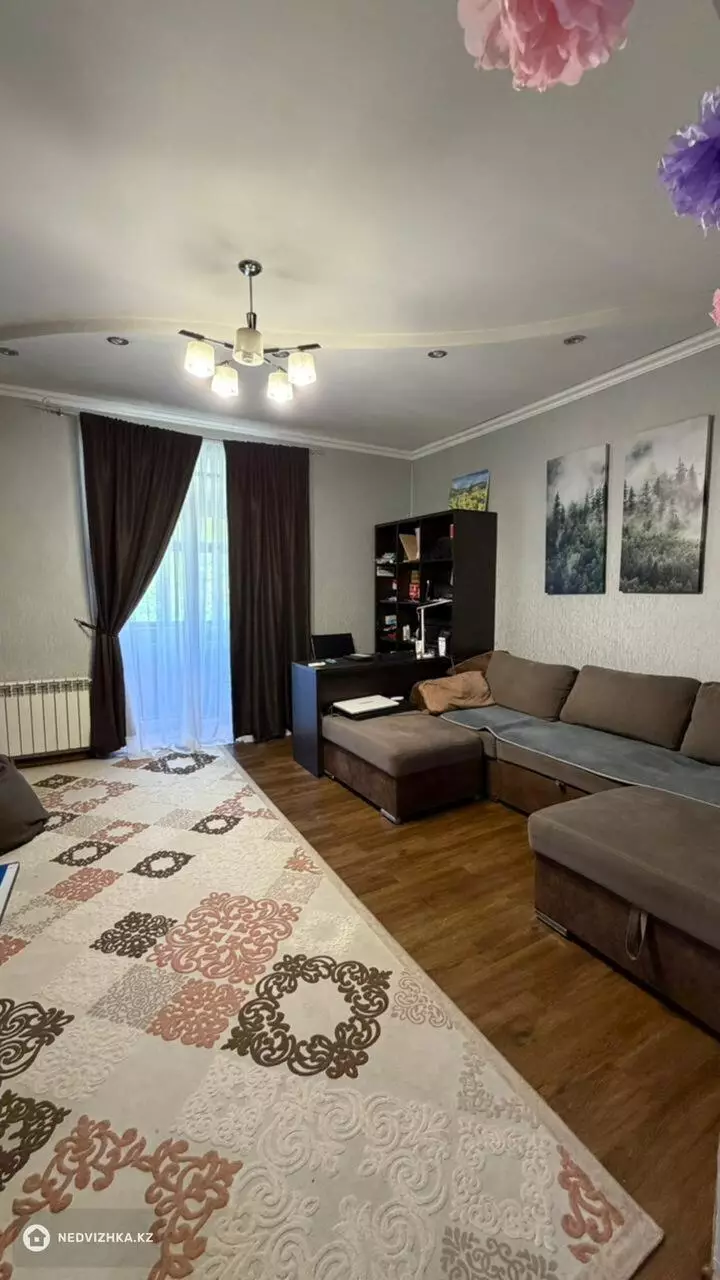 2-комнатная квартира, этаж 2 из 2, 60 м², фотография 2