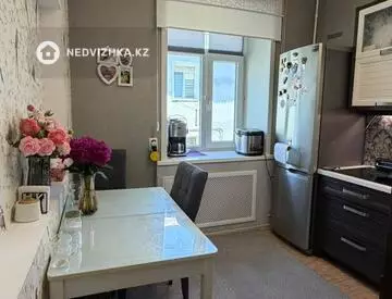 2-комнатная квартира, этаж 2 из 2, 60 м², миниатюра 11