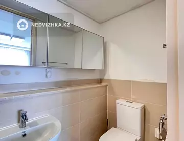 2-комнатная квартира, этаж 3 из 21, 74 м², миниатюра 5