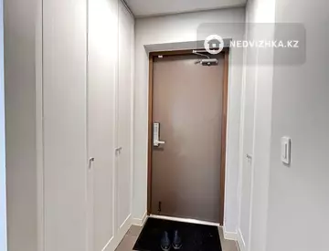 2-комнатная квартира, этаж 3 из 21, 74 м², миниатюра 7