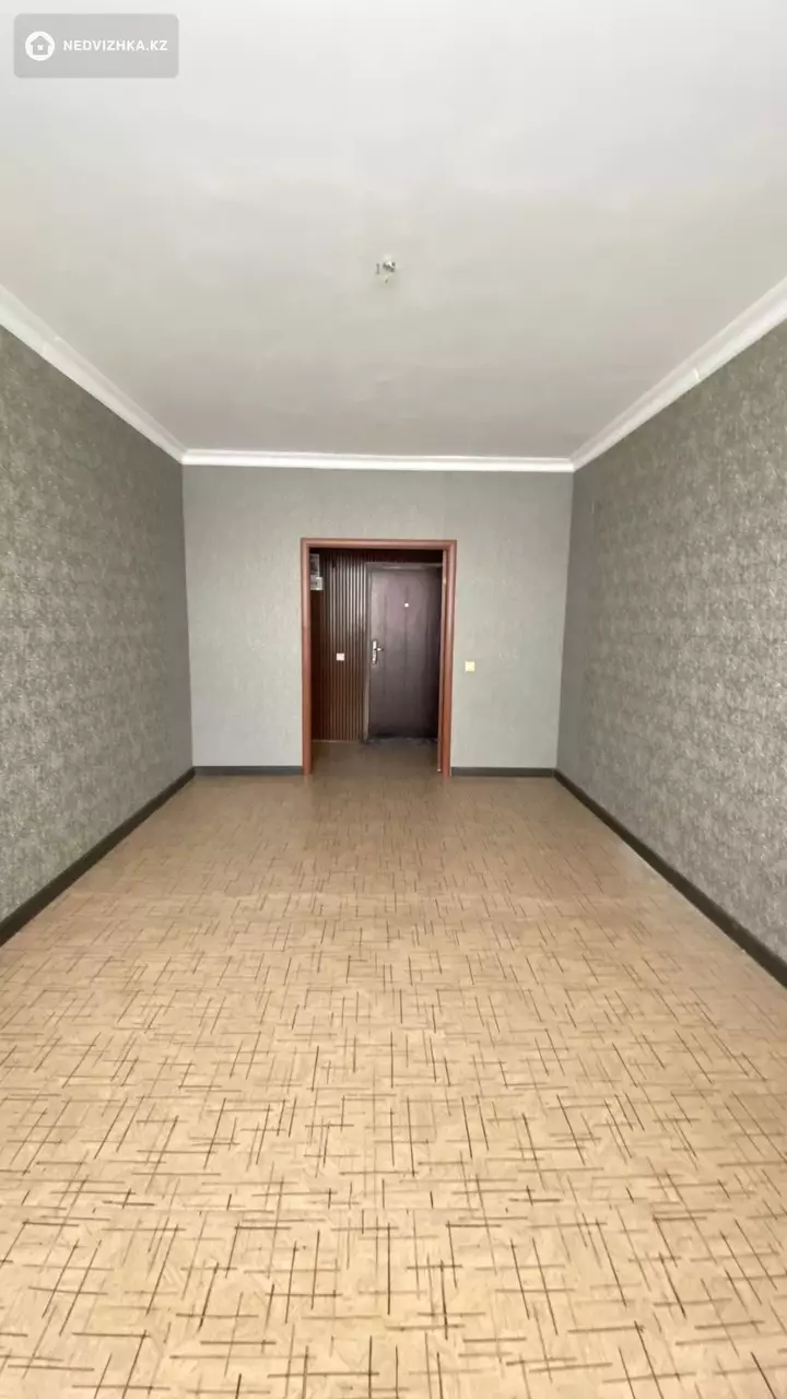 2-комнатная квартира, этаж 4 из 5, 60 м²
