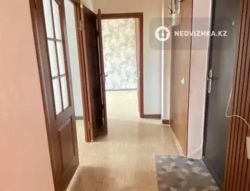 2-комнатная квартира, этаж 4 из 5, 60 м², миниатюра 4
