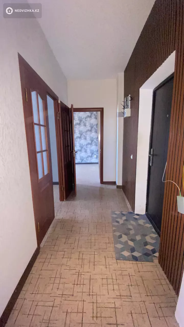 2-комнатная квартира, этаж 4 из 5, 60 м², фотография 5