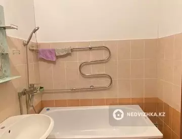 2-комнатная квартира, этаж 4 из 5, 60 м², миниатюра 7