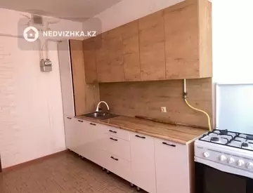 2-комнатная квартира, этаж 4 из 5, 60 м², миниатюра 12