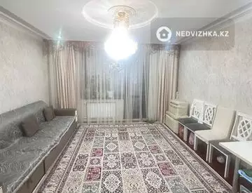 4-комнатная квартира, этаж 3 из 5, 80 м², миниатюра 1