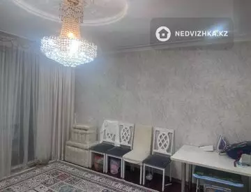 4-комнатная квартира, этаж 3 из 5, 80 м², миниатюра 4