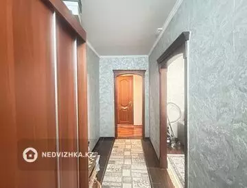 4-комнатная квартира, этаж 3 из 5, 80 м², миниатюра 7