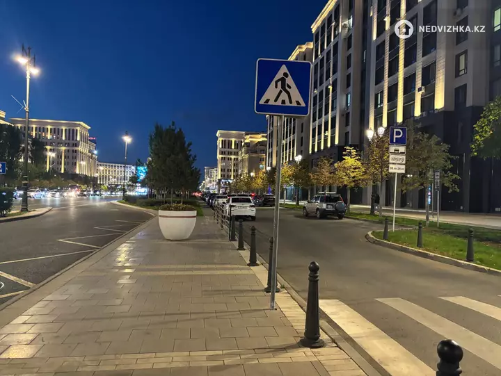 2-комнатная квартира, этаж 1 из 10, 38 м², фотография 4