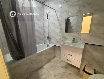 2-комнатная квартира, этаж 1 из 10, 38 м², миниатюра 5