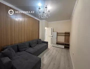 2-комнатная квартира, этаж 1 из 10, 38 м², миниатюра 12