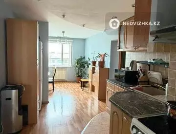 4-комнатная квартира, этаж 7 из 9, 77 м², миниатюра 10