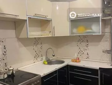 4-комнатная квартира, этаж 9 из 9, 77 м², миниатюра 6
