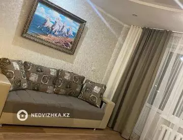 4-комнатная квартира, этаж 9 из 9, 77 м², миниатюра 1
