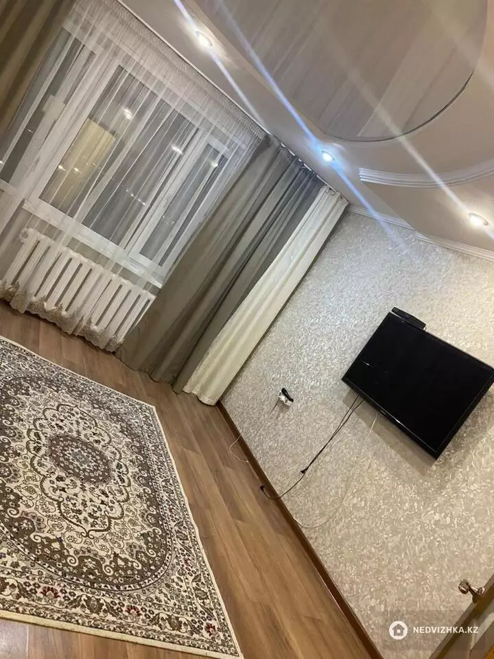 4-комнатная квартира, этаж 9 из 9, 77 м², фотография 2