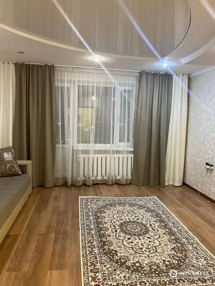 4-комнатная квартира, этаж 9 из 9, 77 м², фотография 3